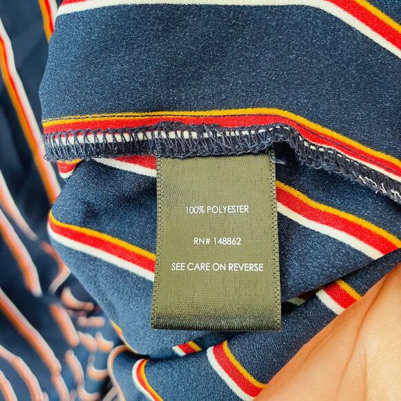 Torrid Navy Red Stripes Half Buttondown Shirt size 2X - Picture 10 of 12